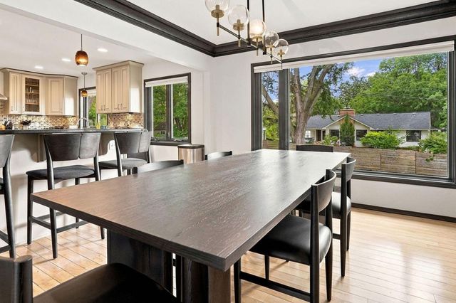 4424 W 70th St, Edina, MN 55435
