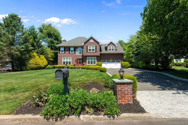 34 Ketchum Court, East Northport, NY 11731
