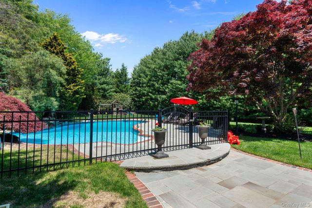 34 Ketchum Court, East Northport, NY 11731