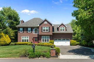 34 Ketchum Court, East Northport, NY 11731