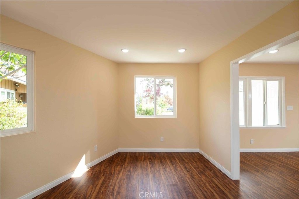 Image 14 of property listing at 23502 Kinard, Carson, CA 90745