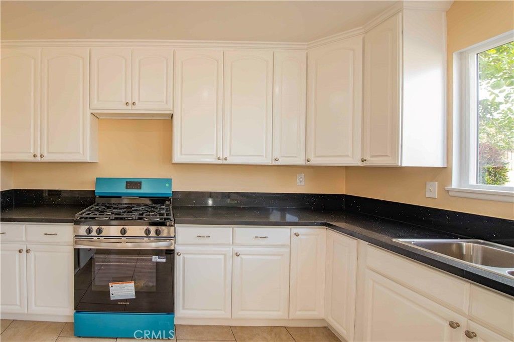 Image 24 of property listing at 23502 Kinard, Carson, CA 90745