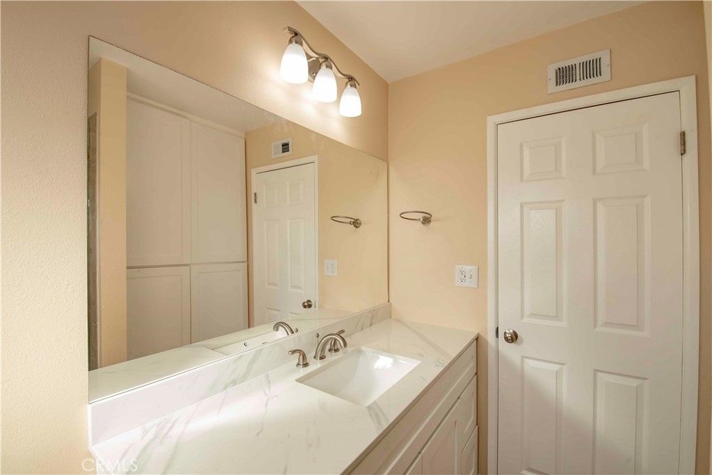 Image 58 of property listing at 23502 Kinard, Carson, CA 90745