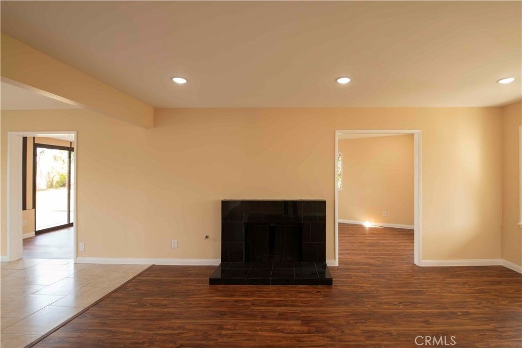 Image 9 of property listing at 23502 Kinard, Carson, CA 90745