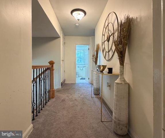 2030 LONGCOME DR, Wilmington, DE 19810