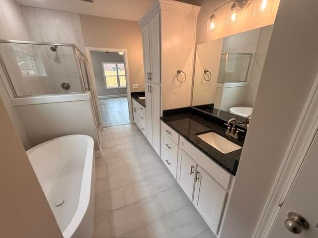 568 ROSALIE WOODS DR, Cordova, TN 38018