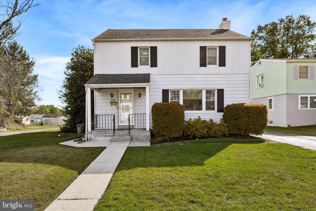 1705 HARMON RD, Conshohocken, PA 19428