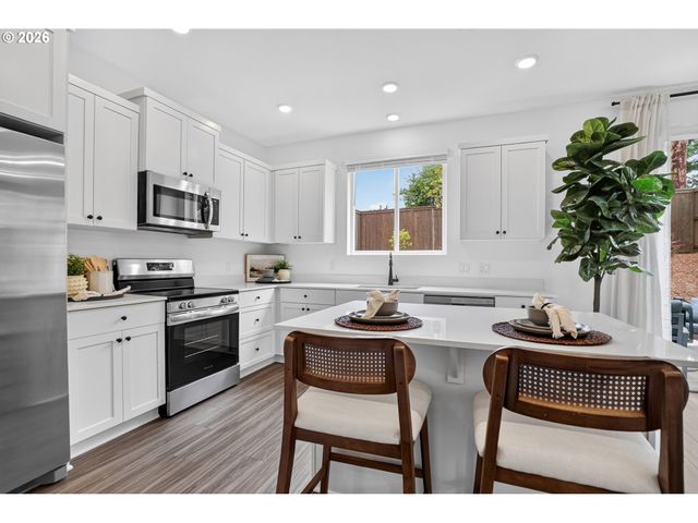5753 Basalt Ct, Springfield, OR 97478
