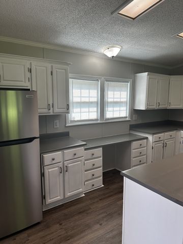 599 Defeated Creek Hwy, Carthage, TN 37030