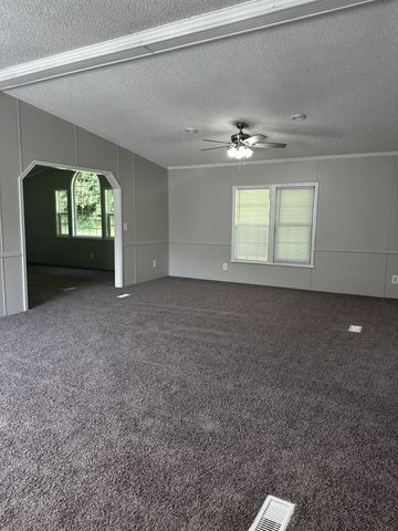 599 Defeated Creek Hwy, Carthage, TN 37030