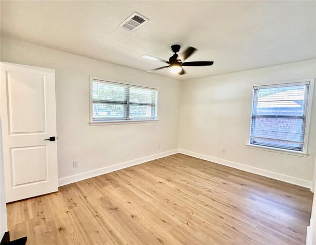 4505 W 43rd Street, Houston, TX 77092