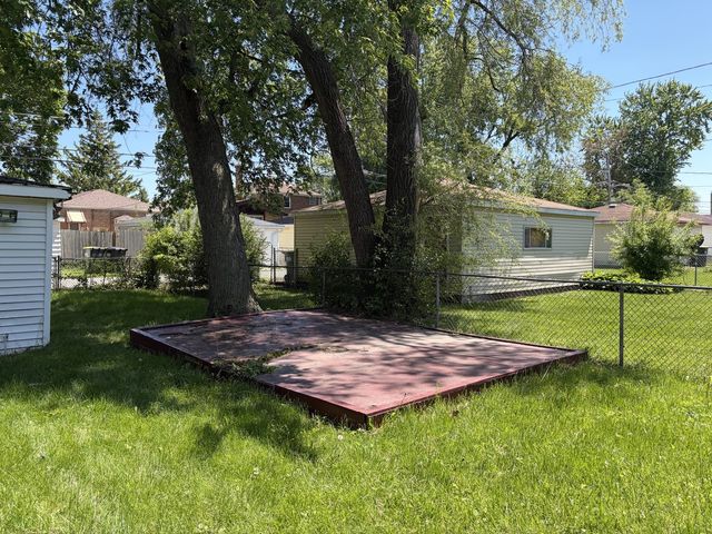 14221 S Wentworth Avenue, Riverdale, IL 60827