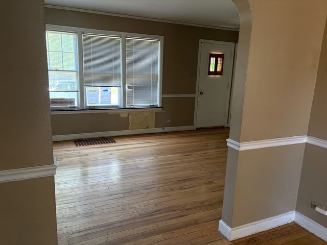 14221 S Wentworth Avenue, Riverdale, IL 60827