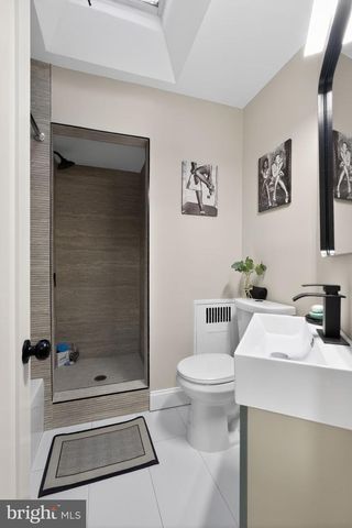 321 E GORGAS LN, Philadelphia, PA 19119