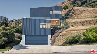 596 Frontenac Avenue, Los Angeles, CA 90065