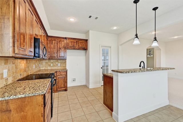 1527 San Carlos Drive, Van Alstyne, TX 75495