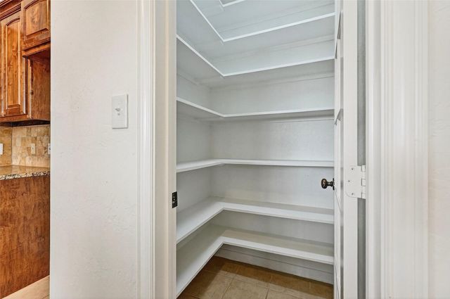 1527 San Carlos Drive, Van Alstyne, TX 75495