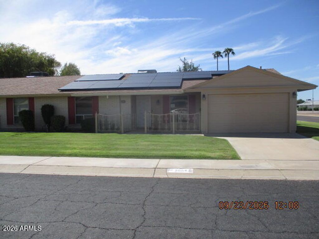 10643 W ROUNDELAY Circle, Sun City, AZ 85351 — exterior