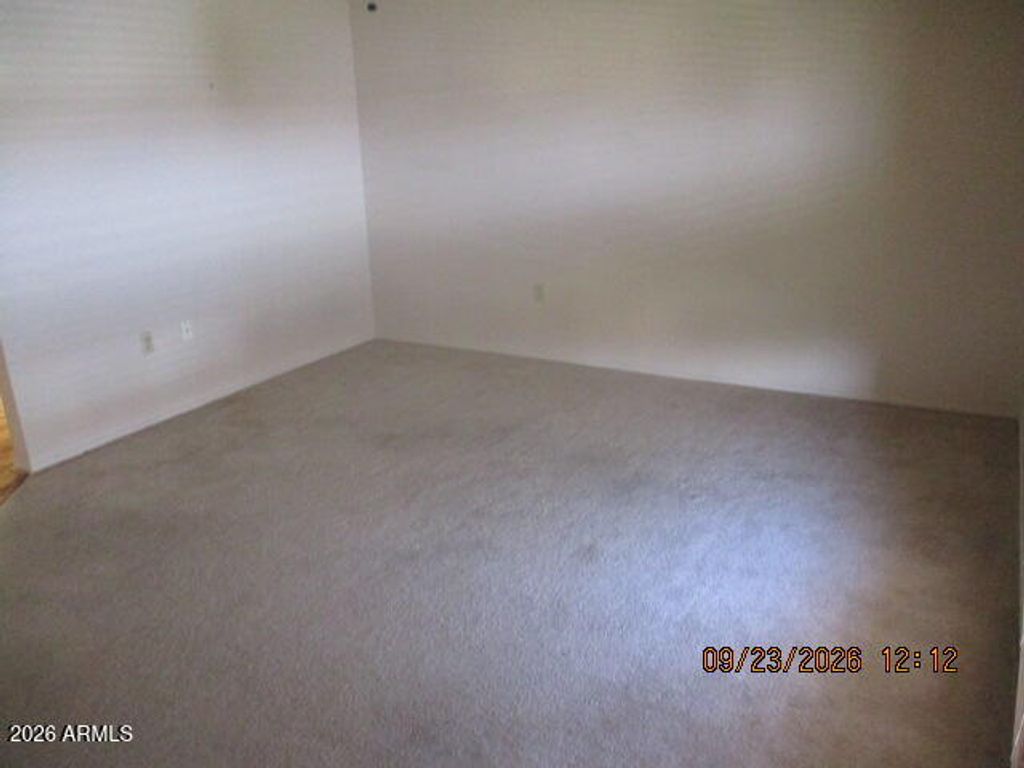 10643 W ROUNDELAY Circle, Sun City, AZ 85351 — photo 5