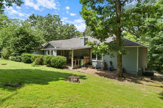 1 Dale Circle, Bella Vista, AR 72715