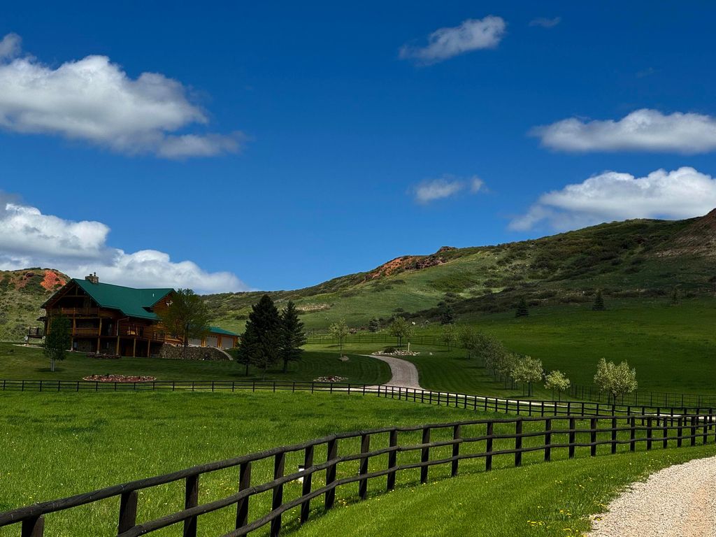 743 E US HWY 14, Sheridan, WY 82801 photo 3