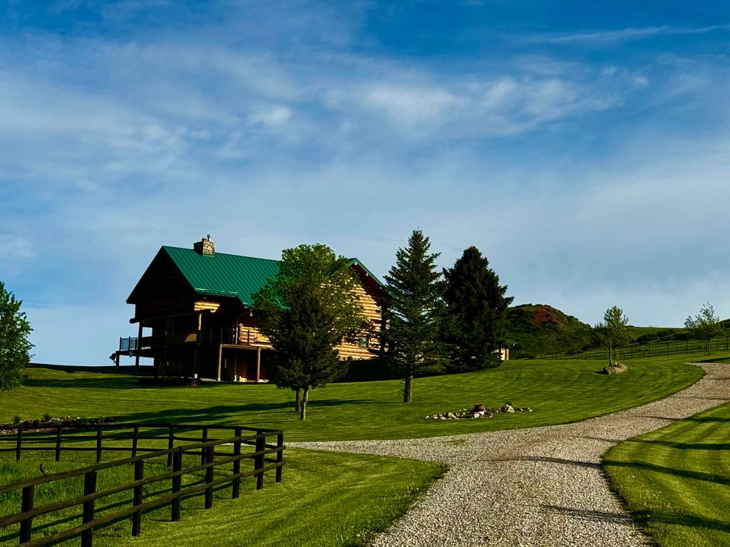 743 E US HWY 14, Sheridan, WY 82801 photo 4