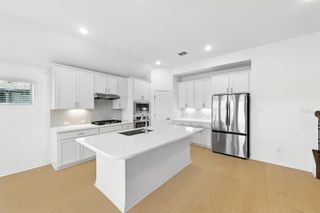 140 Periwinkle LN, Bastrop, TX 78602