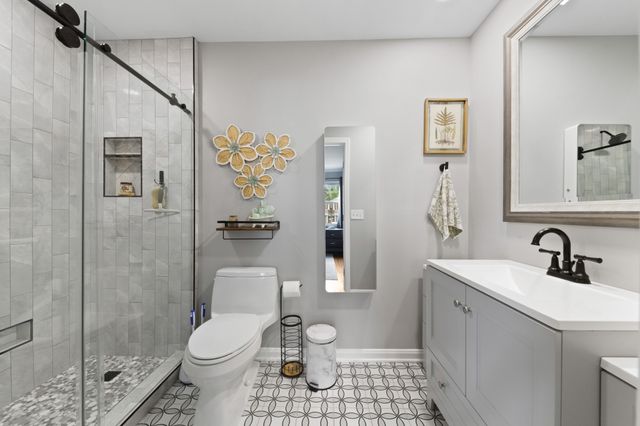 1244 Carriage Park Dr, Franklin, TN 37064