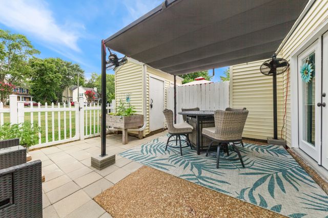 1244 Carriage Park Dr, Franklin, TN 37064