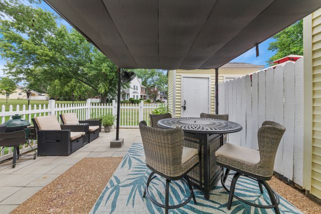 1244 Carriage Park Dr, Franklin, TN 37064