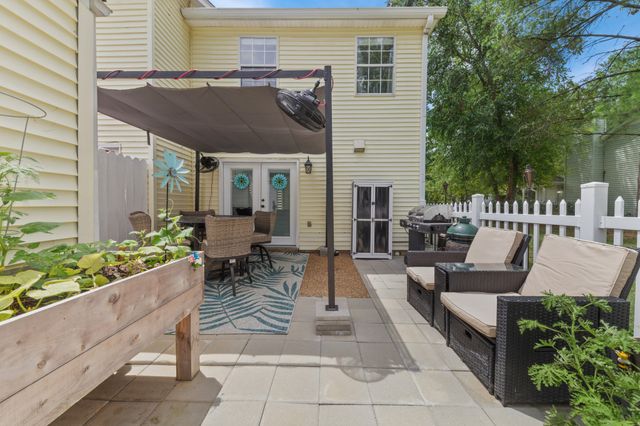 1244 Carriage Park Dr, Franklin, TN 37064