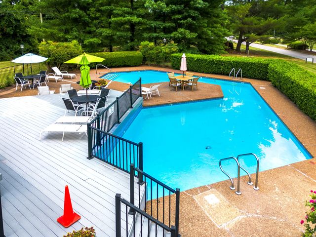 1244 Carriage Park Dr, Franklin, TN 37064