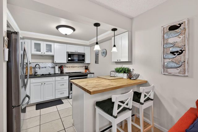 950 S Kanner Highway 603, Stuart, FL 34994