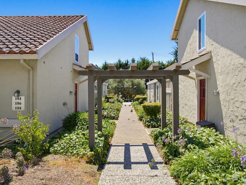 Image 1 of property listing at 186 Crestview Court, Watsonville, CA 95076