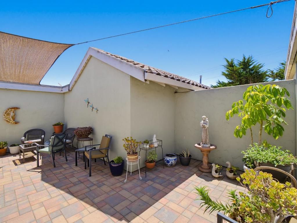 Image 27 of property listing at 186 Crestview Court, Watsonville, CA 95076