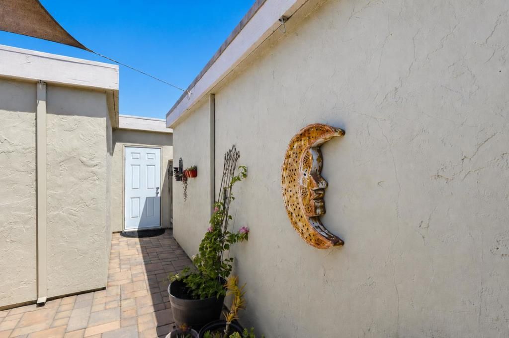 Image 28 of property listing at 186 Crestview Court, Watsonville, CA 95076