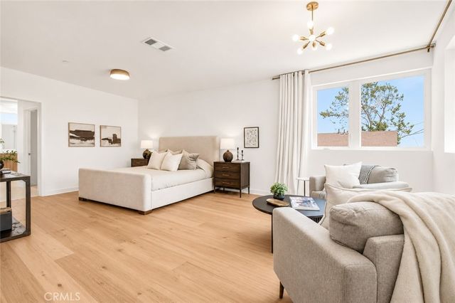 1025 White Knoll Drive, Los Angeles, CA 90012