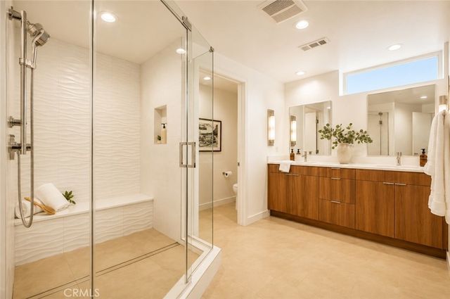 1025 White Knoll Drive, Los Angeles, CA 90012