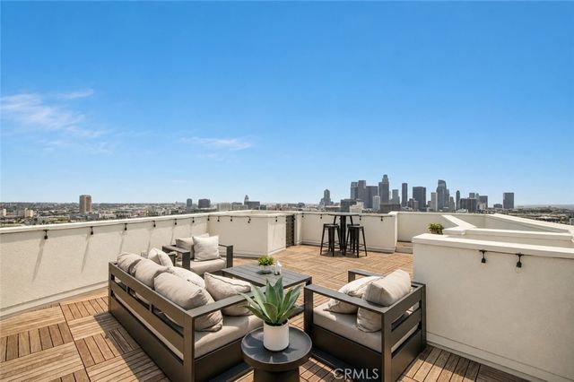 1025 White Knoll Drive, Los Angeles, CA 90012