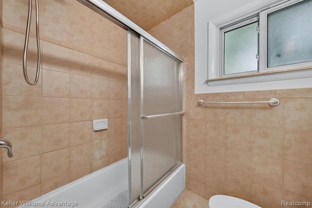 21681 Sussex Street, Oak Park, MI 48237