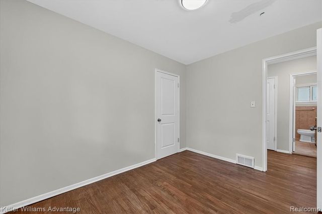 21681 Sussex Street, Oak Park, MI 48237