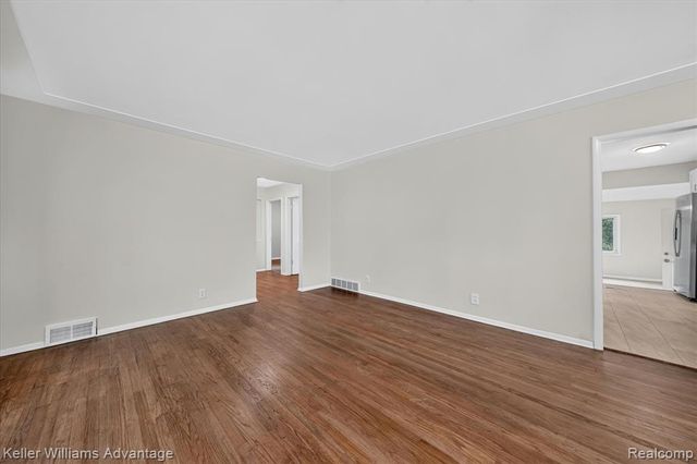 21681 Sussex Street, Oak Park, MI 48237