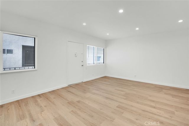 13018 Valleyheart Drive 4, Studio City, CA 91604