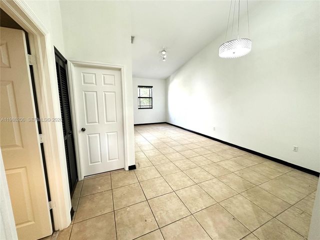 3550 NE 5th St 202, Homestead, FL 33033