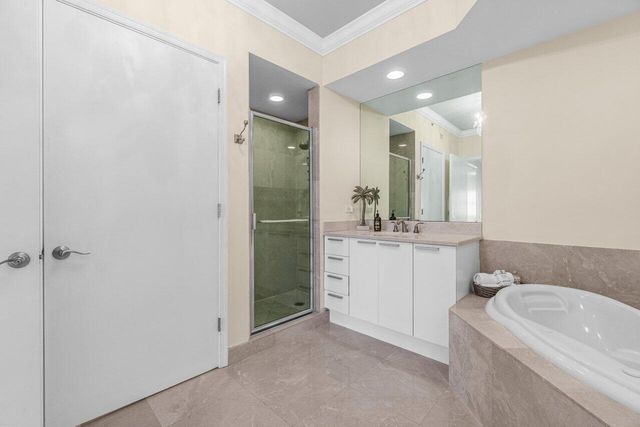 2650 Lake Shore Drive 302, Riviera Beach, FL 33404