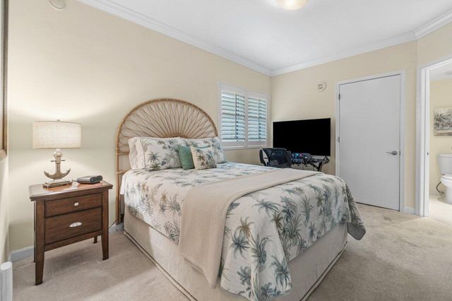 2650 Lake Shore Drive 302, Riviera Beach, FL 33404