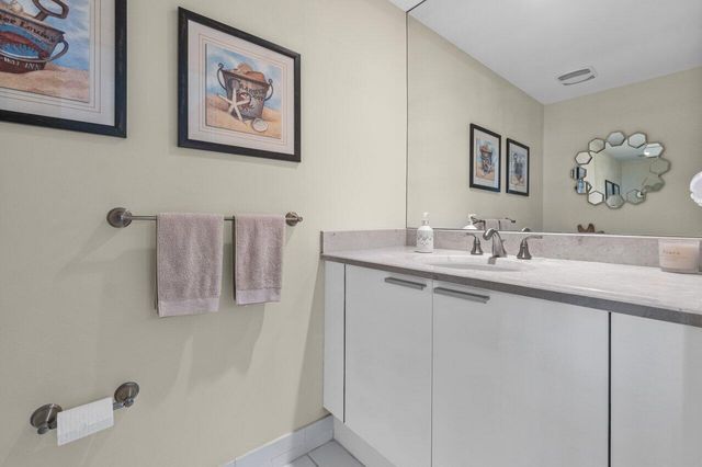 2650 Lake Shore Drive 302, Riviera Beach, FL 33404