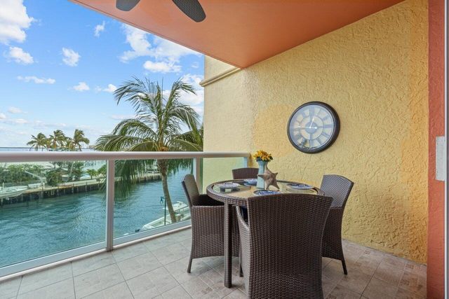 2650 Lake Shore Drive 302, Riviera Beach, FL 33404