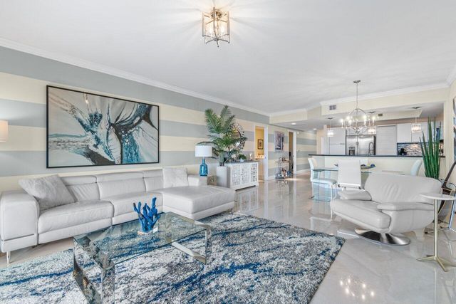 2650 Lake Shore Drive 302, Riviera Beach, FL 33404