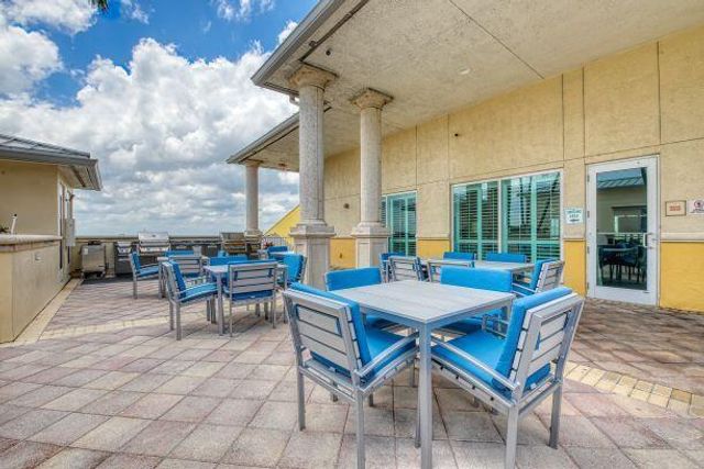 2650 Lake Shore Drive 302, Riviera Beach, FL 33404